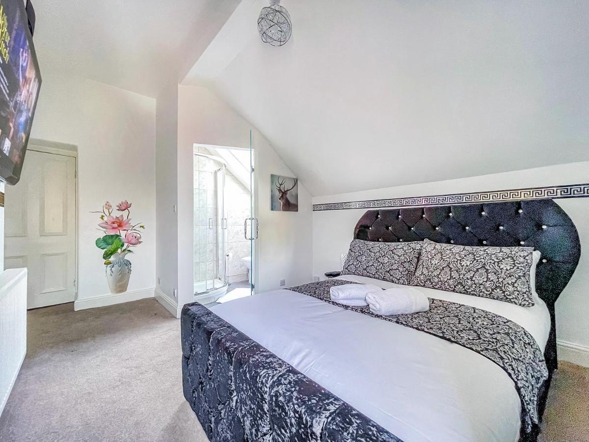 *Rd9Bc* For Your Most Relaxed & Cosy Stay + Free Parking + Free Fast Wifi * Leeds  Exterior photo