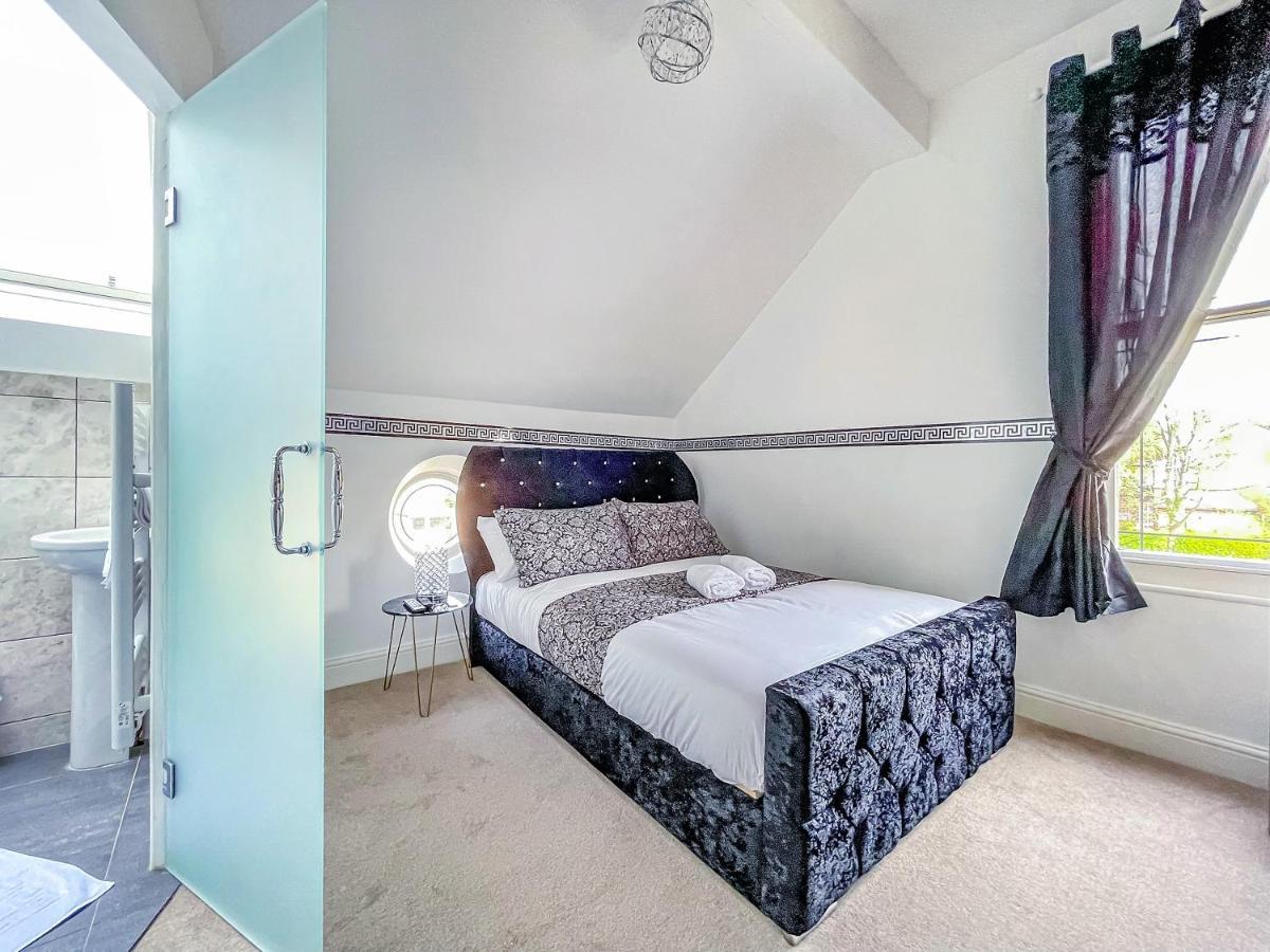 *Rd9Bc* For Your Most Relaxed & Cosy Stay + Free Parking + Free Fast Wifi * Leeds  Exterior photo
