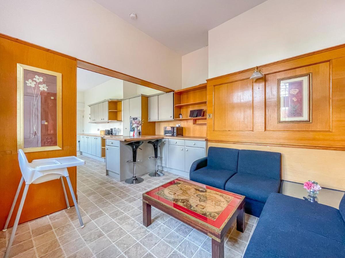 *Rd9Bc* For Your Most Relaxed & Cosy Stay + Free Parking + Free Fast Wifi * Leeds  Exterior photo
