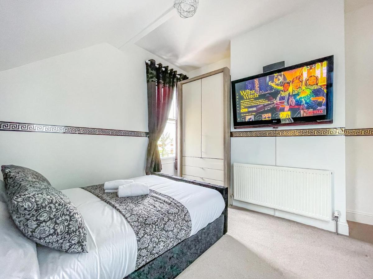 *Rd9Bc* For Your Most Relaxed & Cosy Stay + Free Parking + Free Fast Wifi * Leeds  Exterior photo